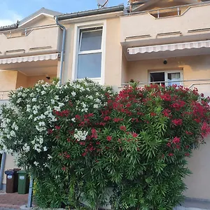 Apartment Zoretic, Malinska