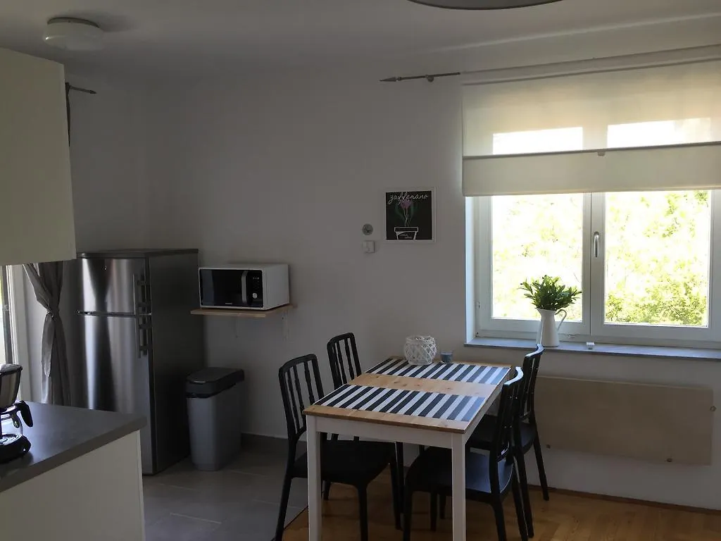 Apartments Papalinna By Moro Malinska
