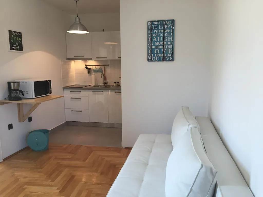 Apartments Papalinna By Moro Malinska